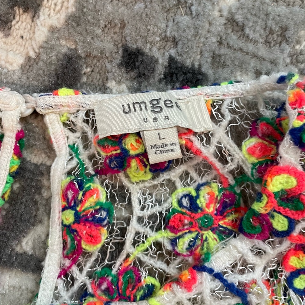 Umgee womens crochet colorful rainbow blouse with pompoms size L - Picture 3 of 4